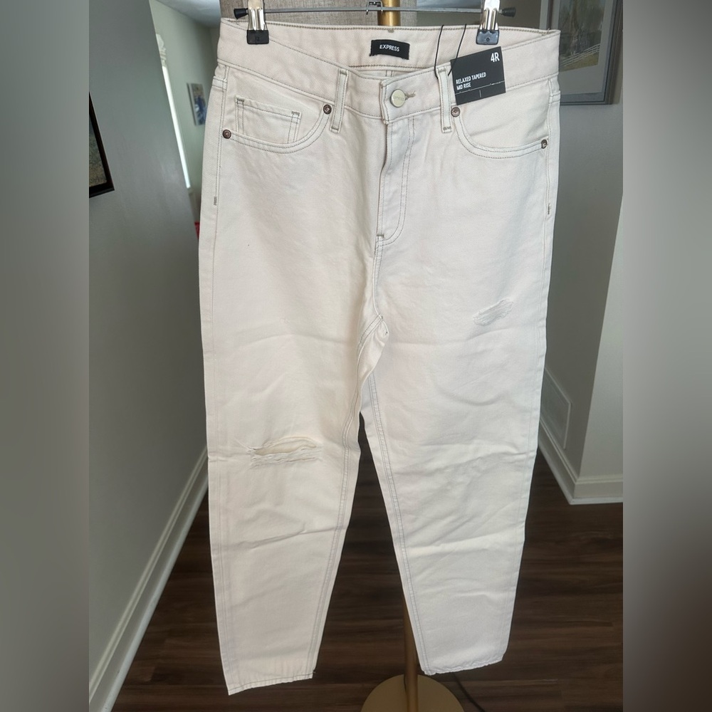 New Express Women’s Relaxed Tapered Mid Rise Distressed Jeans SZ 4R